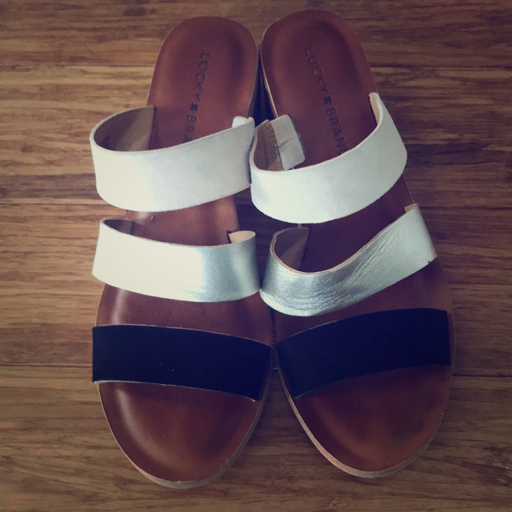 Heeled (2”) sandals